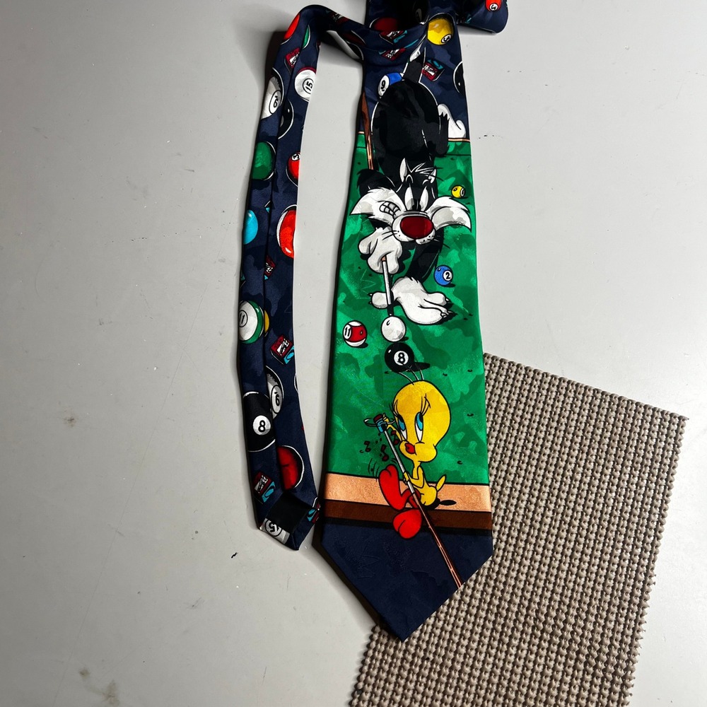 Vintage 1994 Looney Tunes Sylvester Tweety Bird Billiards Silk Tie Navy Green